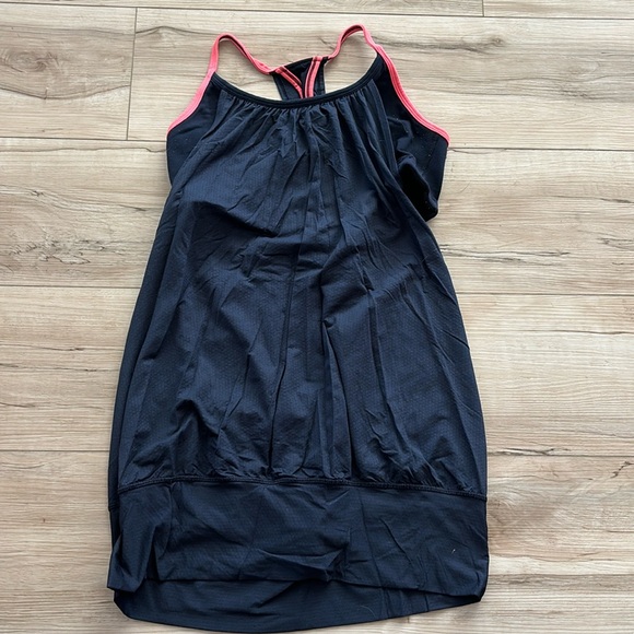 Lululemon Tank - Picture 1 of 2